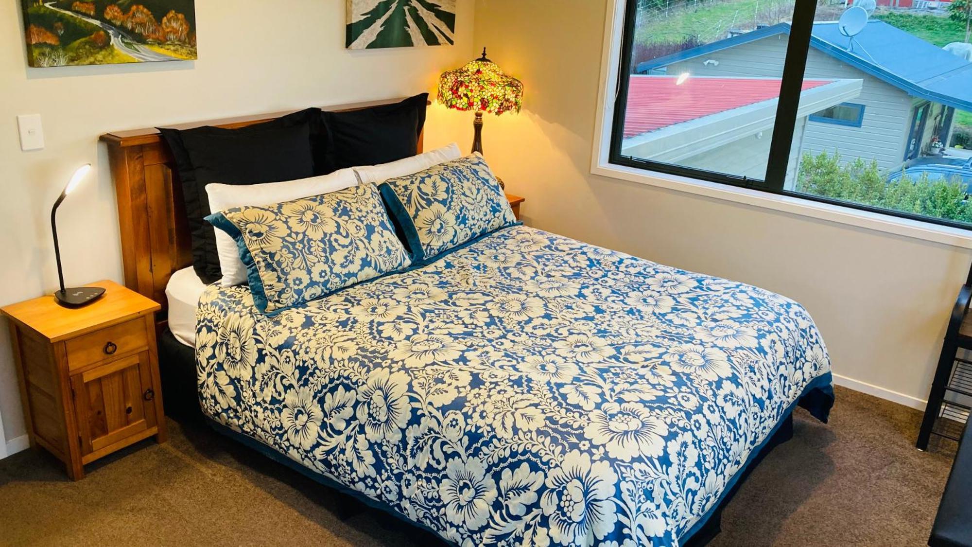 Maymorn Orchard Suites Upper Hutt Ruang foto