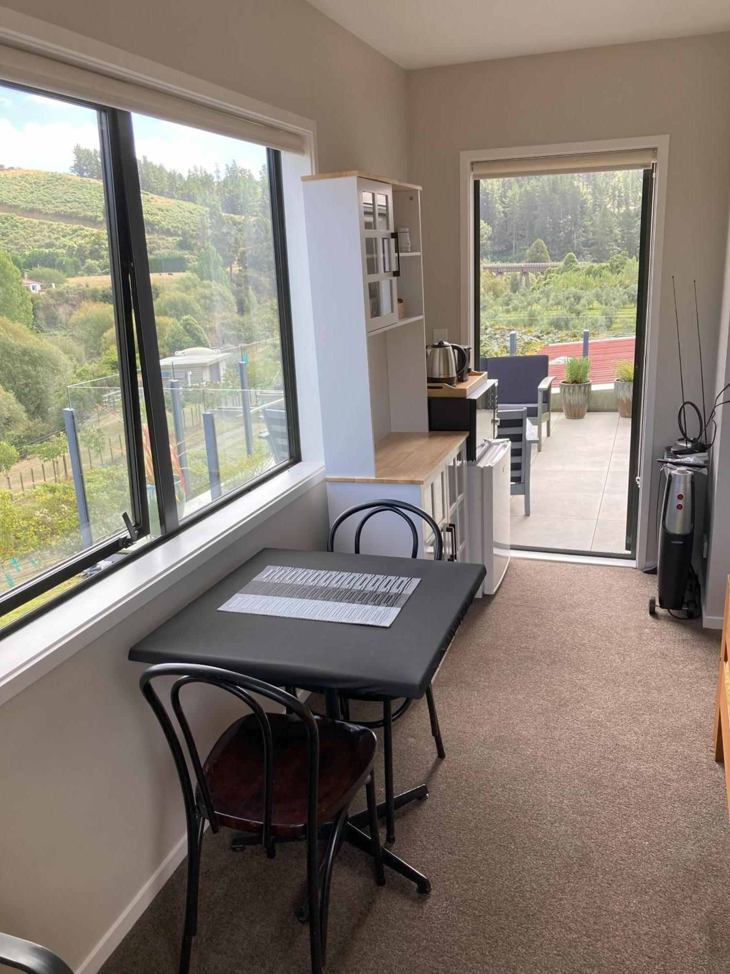 Maymorn Orchard Suites Upper Hutt Bagian luar foto